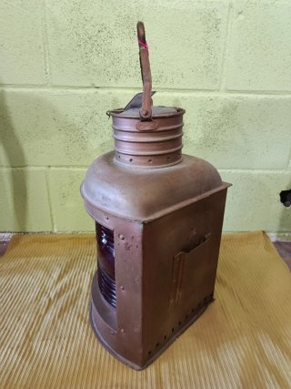 Antico faro marino Burkeg Marine