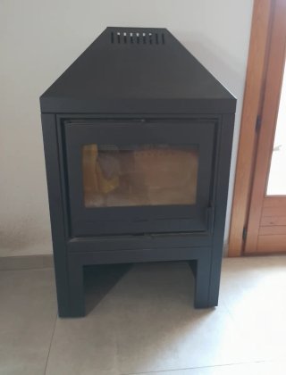 Chimenea Lacunza Napoli Hierro Negro muy poco uso