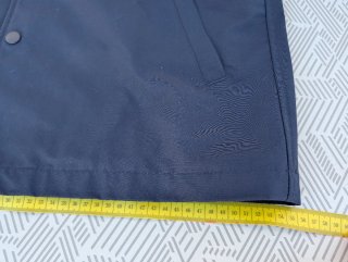 UNIQLO CHAQUETA X KAWS + WHARHOL