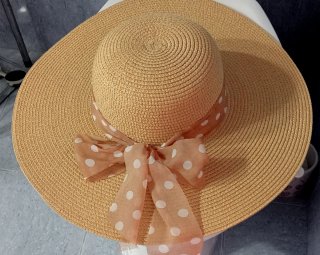 GRATIS Sombrero de mujer d ala ancha, muy elegante