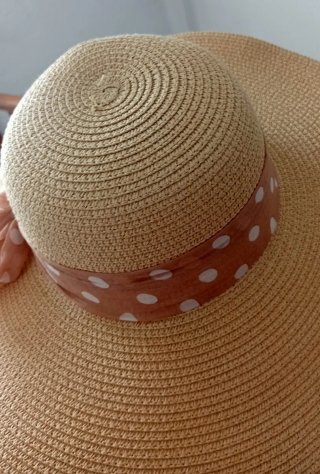 GRATIS Sombrero de mujer d ala ancha, muy elegante