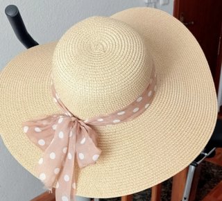 GRATIS Sombrero de mujer d ala ancha, muy elegante