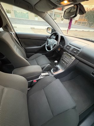 Toyota Avensis 2005