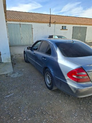 Mercedes-Benz Clase E 2005