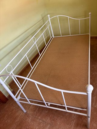 Poltrona letto in ferro battuto bianco