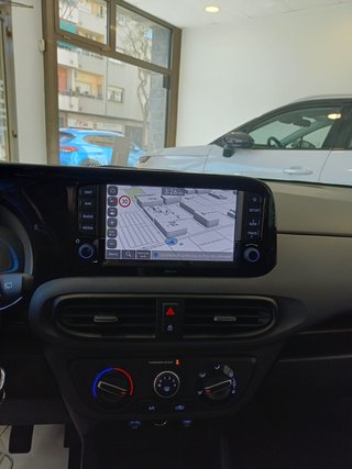 Hyundai i10 2025