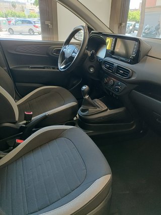 Hyundai i10 2025
