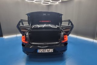 Volvo S90 2.0 D4 Business Plus Auto
