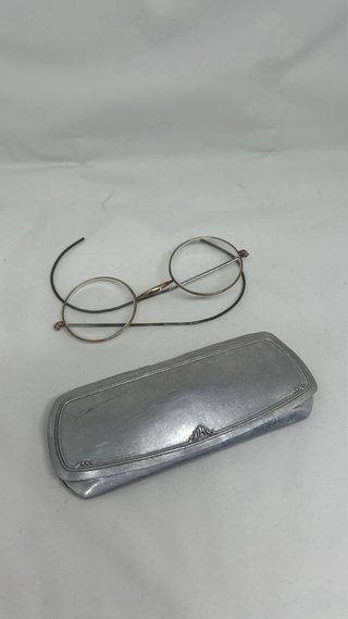 Gafas antiguas metal dorado