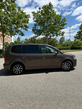 Volkswagen Touran 2012 7p 2.0TDI