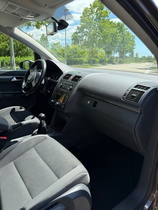 Volkswagen Touran 2012 7p 2.0TDI