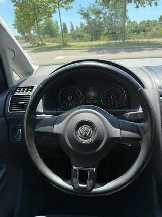 Volkswagen Touran 2012 7p 2.0TDI