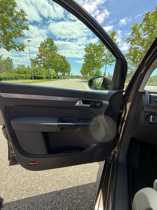 Volkswagen Touran 2012 7p 2.0TDI