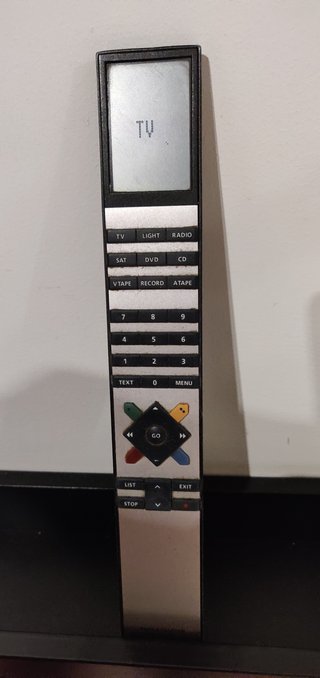 TV Bang & Olufsen BeoVision Avant 28