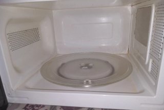 Forno a microonde AKAI bianco