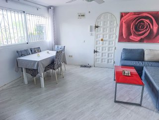 Piso en venta en Playamar en Torremolinos