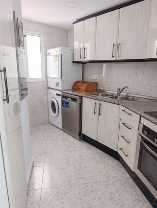 Piso en venta en Playamar en Torremolinos