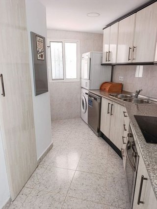 Piso en venta en Playamar en Torremolinos