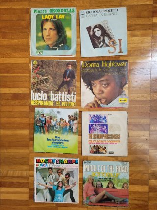 Più di 70 vinili singoli Pop Rock
