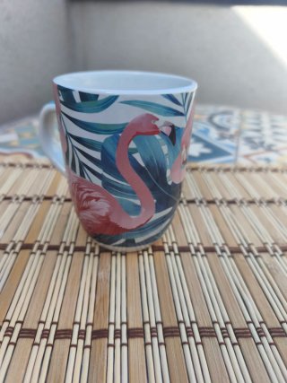 Lote de tazas de cerámica y porcelana