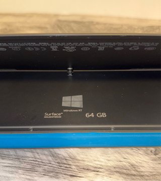 Microsoft Surface RT 64GB con Teclado Azul