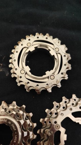 Cassette Campagnolo Record 9v en muy buen estado