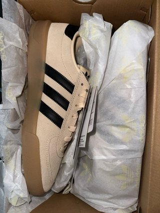 Adidas Glenburg Skate Talla 42 (8.5) Nuevas caja