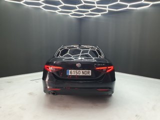 Alfa Romeo Giulia 2.2 Diesel 100 kW (136CV) Giulia