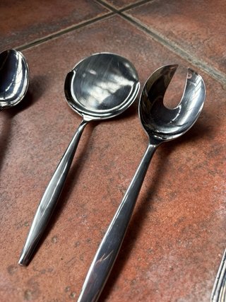 Set di posate 12 forchette, 12 cucchiai e 2 spatole