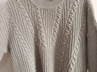 Jersey gris con perlas