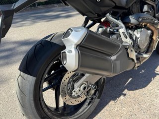 Moto Ducati Monster 821 Negra