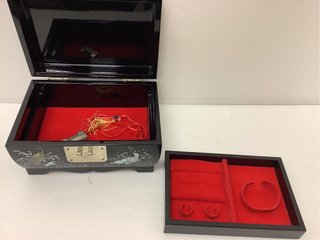 Caja Laca China Nácar Aves