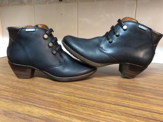 Botines Pikolinos Color azulado de Mujer.