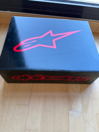 Botas de Moto Alpinestars Negras y Rojas
