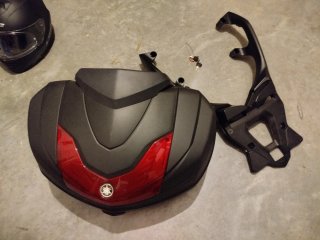Top Case Yamaha TMAX 530 Negro/Rojo
