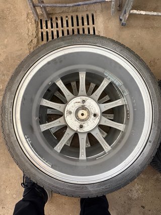 Llantas de aleación plateadas