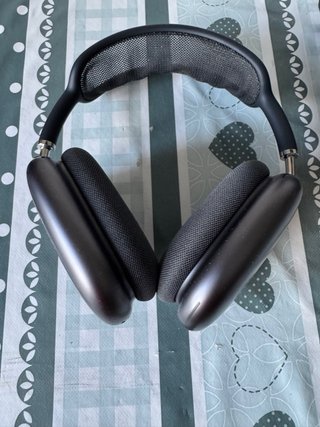 AirPods Max Space Gray