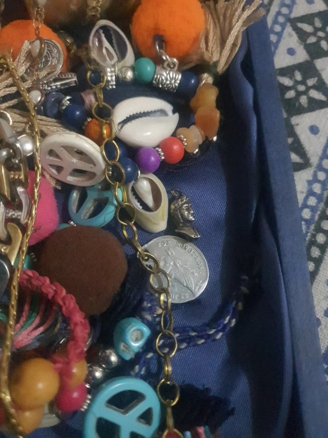 Lote de bisutería variada