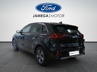 Kia Niro 1.6 GDi HEV 104kW (141CV) Concept