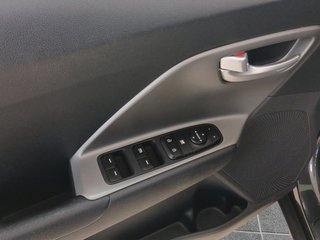 Kia Niro 1.6 GDi HEV 104kW (141CV) Concept