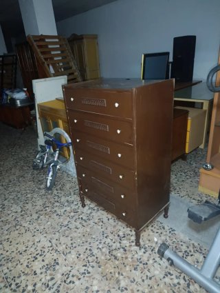 Cómoda de madera con 6 cajones