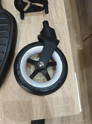 Monopattino Bugaboo con adattatori cameleo 3