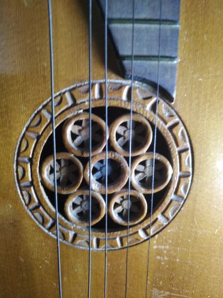 Guitarra Laúd Viaje Centenaria