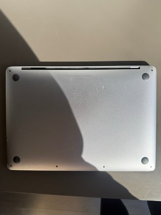 MacBook Pro M1 13 256GB 8GB RAM 98%