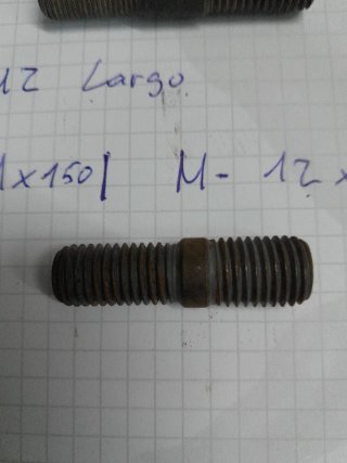Tuercas y espárragos Ruedas de Dumper Ausa.