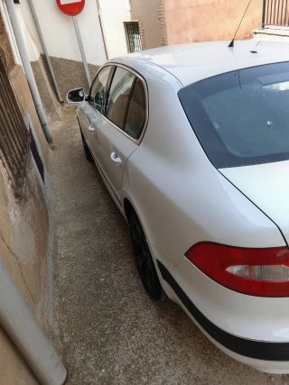 Skoda Superb 2011