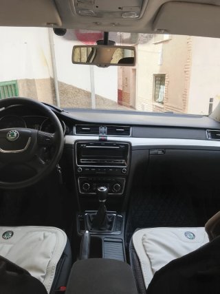 Skoda Superb 2011