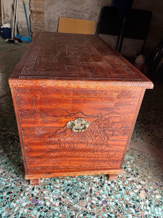 Baúl arcón madera tallada oriental vintage