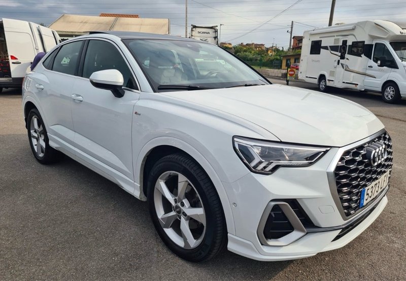 Audi Q3 2021 - foto 1