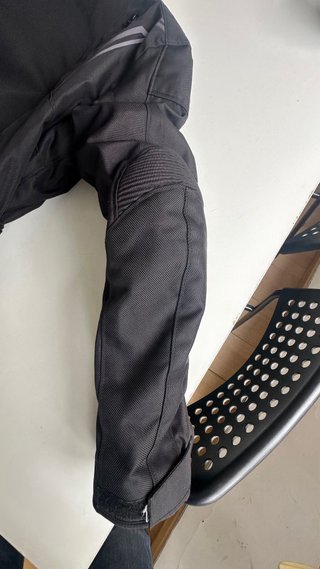 Chaqueta Moto Invierno GERMAS Negra Touring.